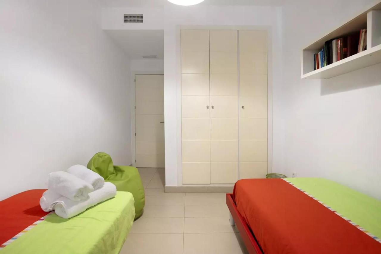 Malaga Campus Apartment Parking Included Exteriér fotografie