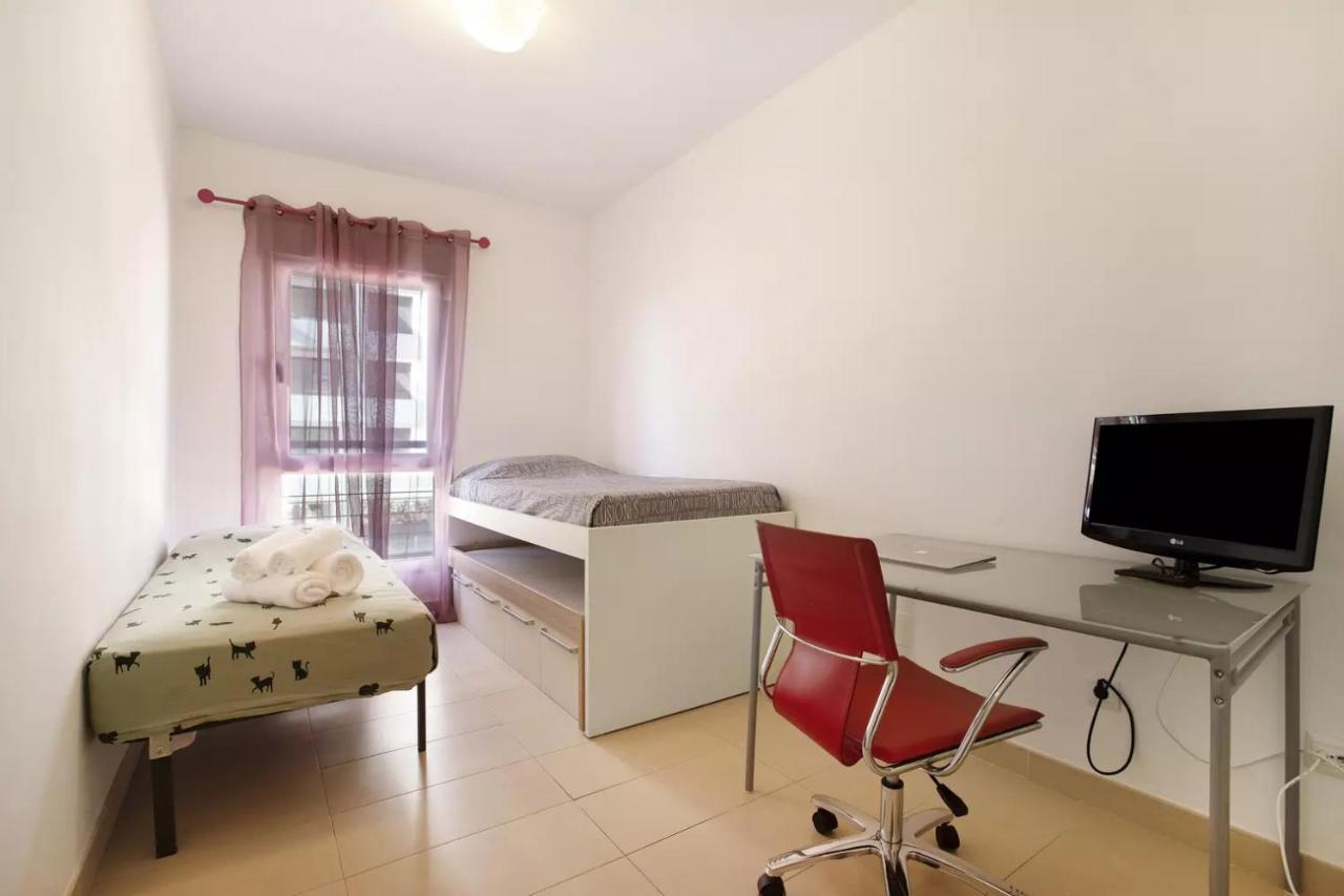 Malaga Campus Apartment Parking Included Exteriér fotografie